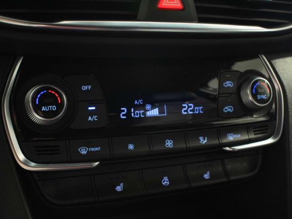 Hyundai Santa Fe IV с пробегом 2019 года, цена 3 265 000 рублей, 68329 км, внедорожник, Автокод Объявления