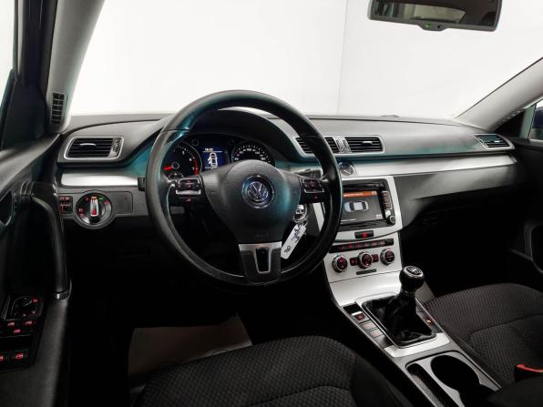 Volkswagen Passat B7 с пробегом 2012 года, цена 870 000 рублей, 128934 км, седан, Автокод Объявления
