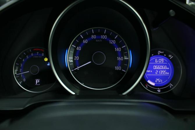 Honda Fit III с пробегом 2017 года, цена 1 045 000 рублей, 66067 км, хэтчбек, Автокод Объявления