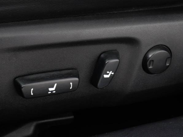 Toyota Camry VII (XV50) Рестайлинг с пробегом 2014 года, цена 1 777 000 рублей, 180921 км, седан, Автокод Объявления