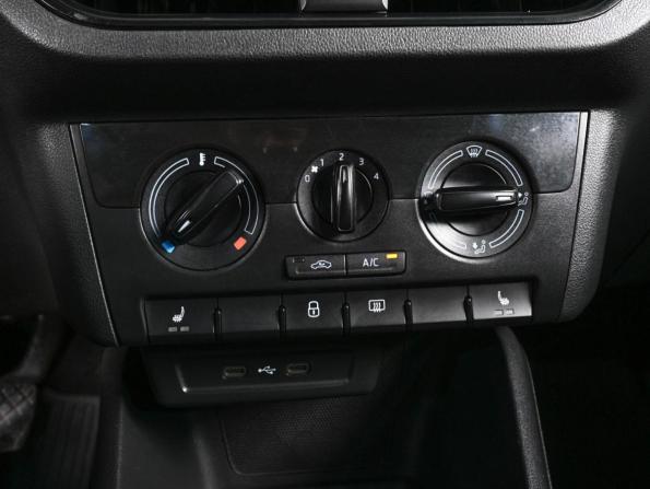 Skoda Rapid II с пробегом 2020 года, цена 1 179 000 рублей, 219115 км, лифтбек, Автокод Объявления
