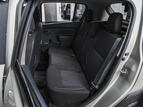 Renault Sandero II с пробегом 2016 года, цена 1 060 000 рублей, 118917 км, хэтчбек, Автокод Объявления