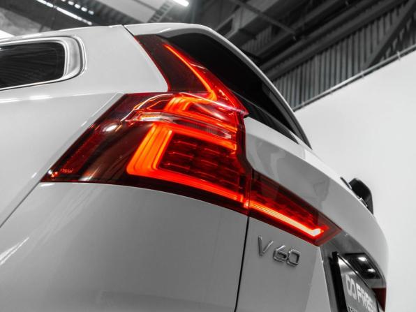 Volvo V60 Cross Country II с пробегом 2020 года, цена 3 299 000 рублей, 107592 км, универсал, Автокод Объявления