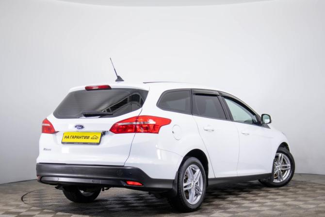 Ford Focus III Рестайлинг с пробегом 2017 года, цена 1 099 000 рублей, 137000 км, универсал, Автокод Объявления