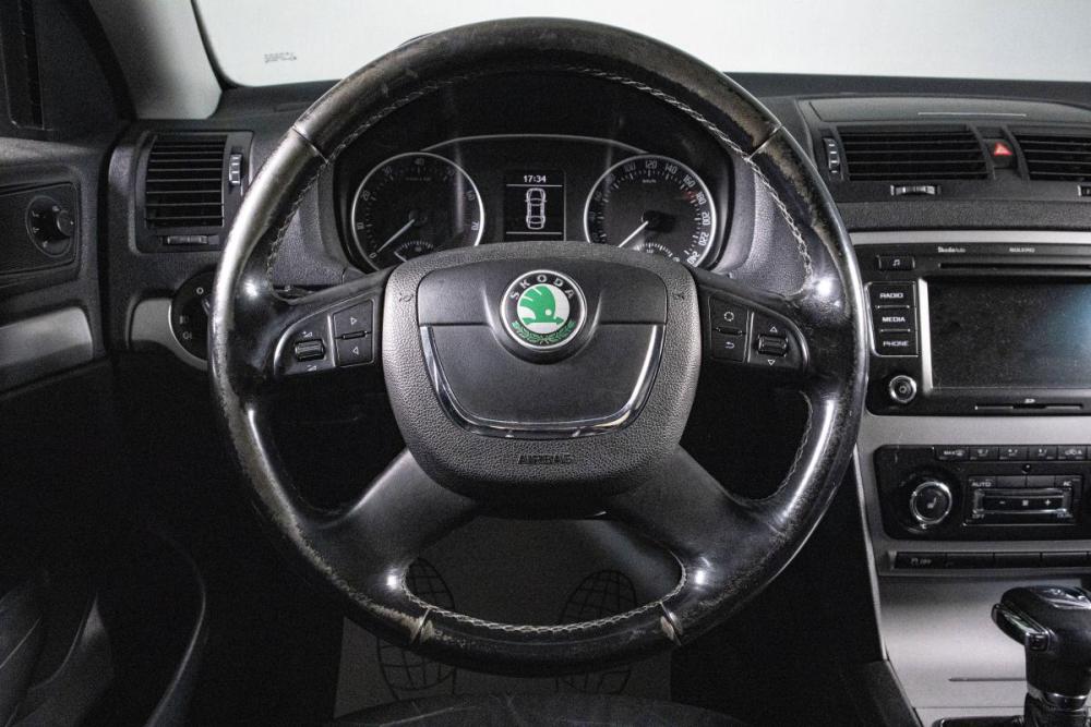 Skoda Octavia II (A5) Рестайлинг Сургут  - изображение 12