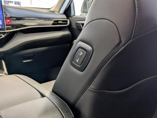 Toyota Highlander IV (XU70) с пробегом 2025 года, цена 5 649 500 рублей, 10 км, внедорожник, Автокод Объявления