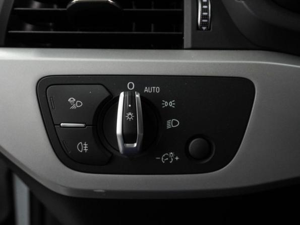 Audi A4 V (B9) Рестайлинг с пробегом 2020 года, цена 3 099 000 рублей, 104401 км, седан, Автокод Объявления