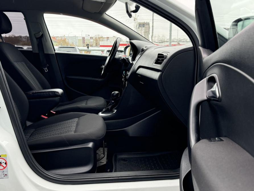 Volkswagen Polo V Рестайлинг Архангельск  - изображение 12