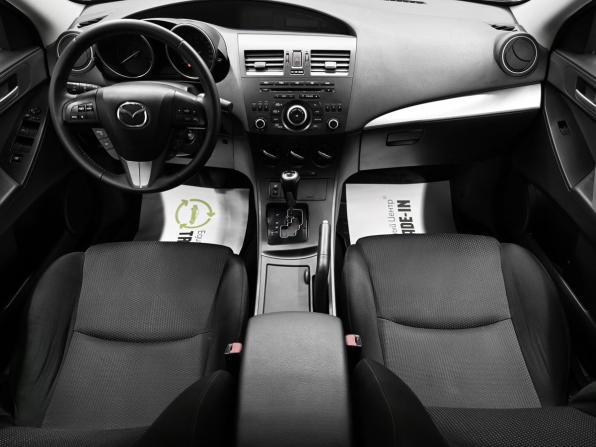 Mazda 3 II (BL) Рестайлинг с пробегом 2012 года, цена 945 000 рублей, 151753 км, седан, Автокод Объявления