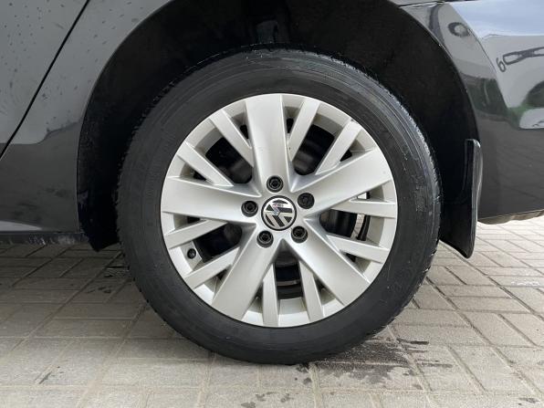 Volkswagen Jetta VI Рестайлинг с пробегом 2014 года, цена 900 000 рублей, 193143 км, седан, Автокод Объявления