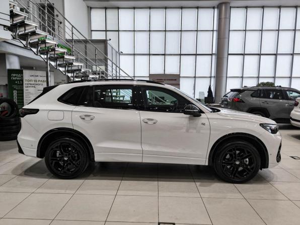 Volkswagen Tiguan III (China Market) с пробегом 2025 года, цена 4 950 000 рублей, 20 км, внедорожник, Автокод Объявления