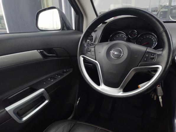 Opel Antara I Рестайлинг с пробегом 2012 года, цена 1 030 000 рублей, 171600 км, внедорожник, Автокод Объявления