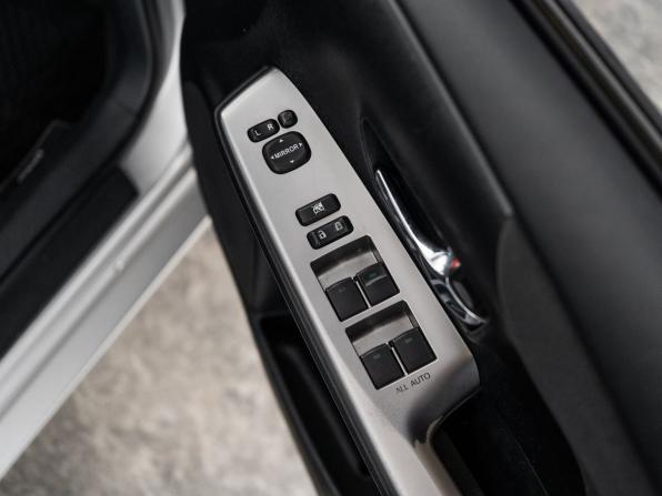 Toyota Prius Alpha I (ZVW40/41) Рестайлинг с пробегом 2014 года, цена 1 415 300 рублей, 142253 км, универсал, Автокод Объявления