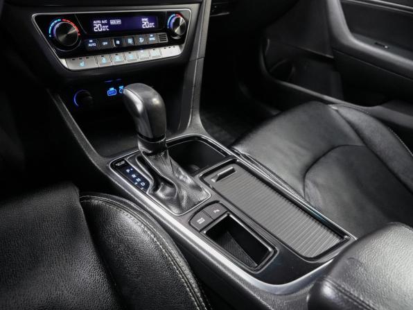 Hyundai Sonata VII (LF) Рестайлинг с пробегом 2018 года, цена 1 785 000 рублей, 118637 км, седан, Автокод Объявления
