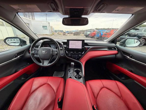 Toyota Camry VIII (XV70) Рестайлинг с пробегом 2022 года, цена 2 555 000 рублей, 99000 км, седан, Автокод Объявления