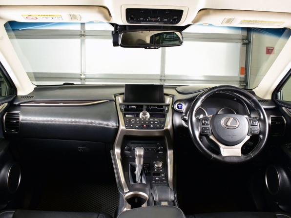 Lexus NX I с пробегом 2017 года, цена 2 999 999 рублей, 187235 км, внедорожник, Автокод Объявления