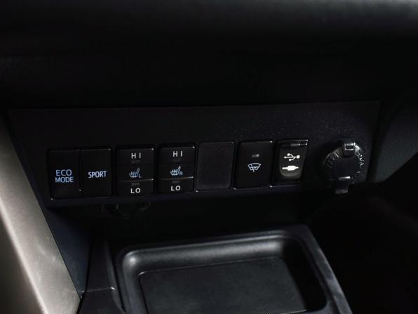 Toyota RAV4 IV (XA40) с пробегом 2014 года, цена 1 965 995 рублей, 156658 км, внедорожник, Автокод Объявления