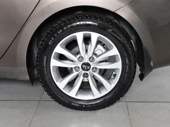 Kia Ceed II Рестайлинг с пробегом 2017 года, цена 840 000 рублей, 87439 км, универсал, Автокод Объявления