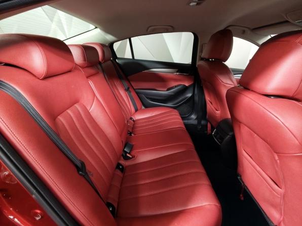 Mazda 6 III (GJ) Рестайлинг 2 с пробегом 2019 года, цена 1 765 000 рублей, 162084 км, седан, Автокод Объявления
