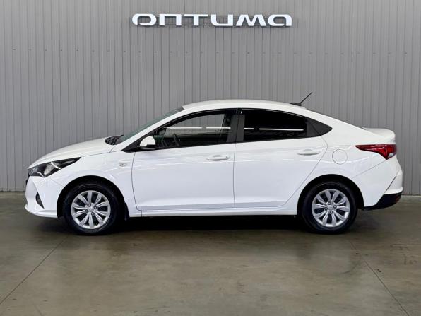 Hyundai Solaris II Рестайлинг с пробегом 2021 года, цена 1 567 000 рублей, 87361 км, седан, Автокод Объявления