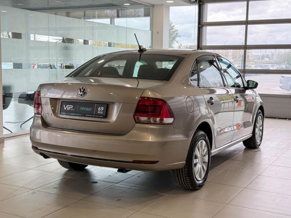 Volkswagen Polo V Рестайлинг с пробегом 2017 года, цена 1 185 000 рублей, 115245 км, седан, Автокод Объявления