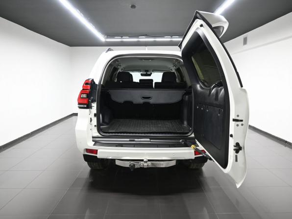 Toyota Land Cruiser Prado 150 Series Рестайлинг 2 с пробегом 2020 года, цена 5 695 000 рублей, 104497 км, внедорожник, Автокод Объявления