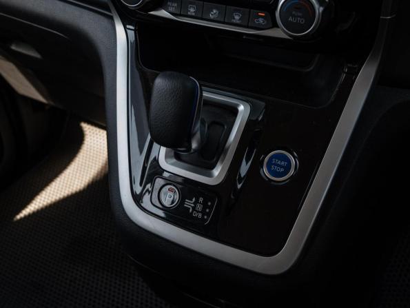 Nissan Serena V (C27) с пробегом 2018 года, цена 2 550 000 рублей, 81721 км, минивэн, Автокод Объявления
