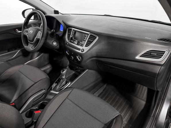 Hyundai Solaris II Рестайлинг с пробегом 2021 года, цена 1 690 000 рублей, 24479 км, седан, Автокод Объявления