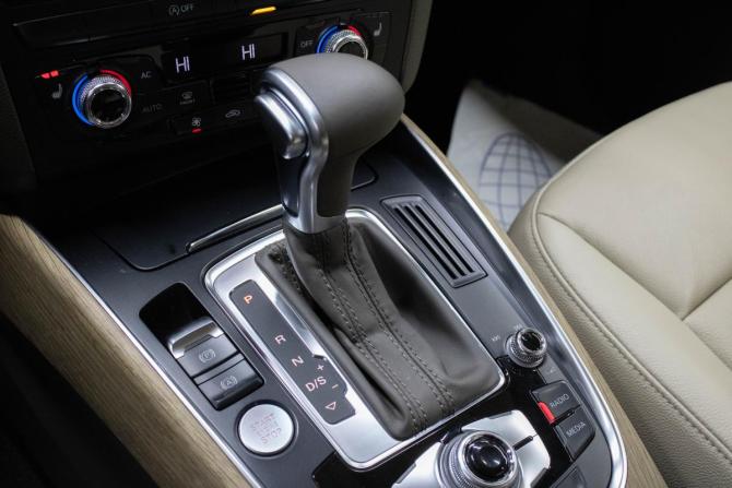 Audi Q5 I (8R) Рестайлинг с пробегом 2013 года, цена 1 999 000 рублей, 132835 км, внедорожник, Автокод Объявления
