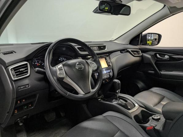 Nissan Qashqai II с пробегом 2016 года, цена 1 925 000 рублей, 54309 км, внедорожник, Автокод Объявления