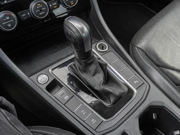 Volkswagen Jetta VII с пробегом 2020 года, цена 2 295 000 рублей, 78975 км, седан, Автокод Объявления