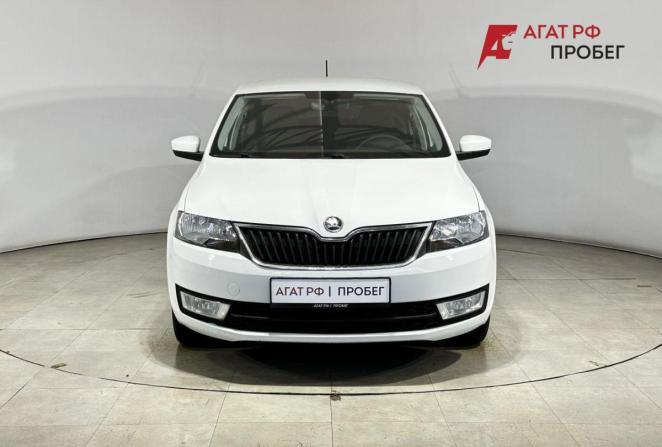 Skoda Rapid I с пробегом 2017 года, цена 1 085 000 рублей, 134223 км, лифтбек, Автокод Объявления