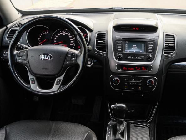 Kia Sorento II Рестайлинг с пробегом 2018 года, цена 2 700 000 рублей, 30895 км, внедорожник, Автокод Объявления
