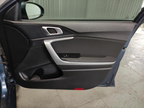 Kia Ceed III с пробегом 2018 года, цена 1 290 000 рублей, 159612 км, хэтчбек, Автокод Объявления