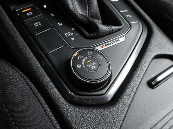 Volkswagen Tiguan II с пробегом 2018 года, цена 2 547 000 рублей, 162040 км, внедорожник, Автокод Объявления