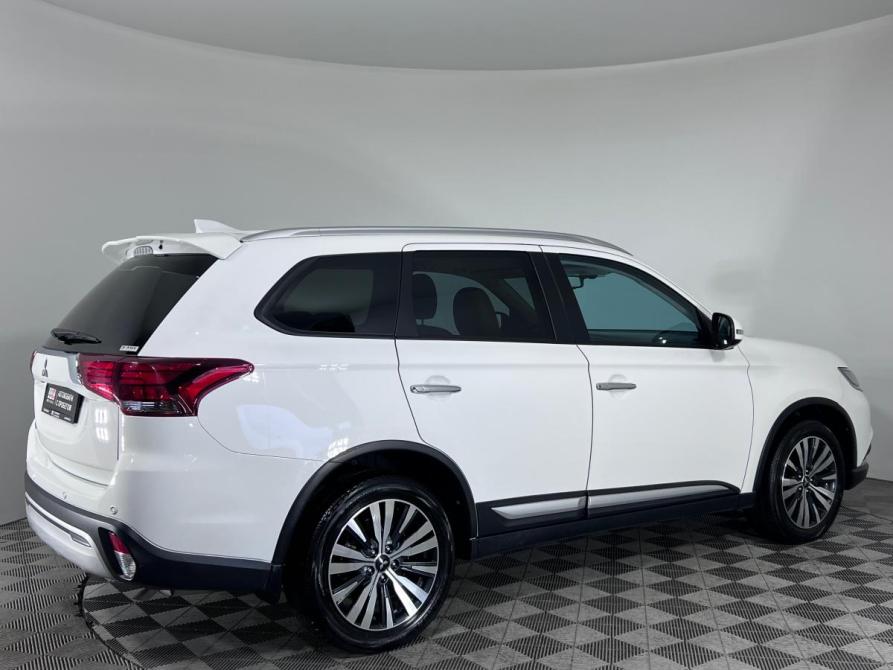 Mitsubishi Outlander III Рестайлинг 3 Ростов-на-Дону  - изображение 6