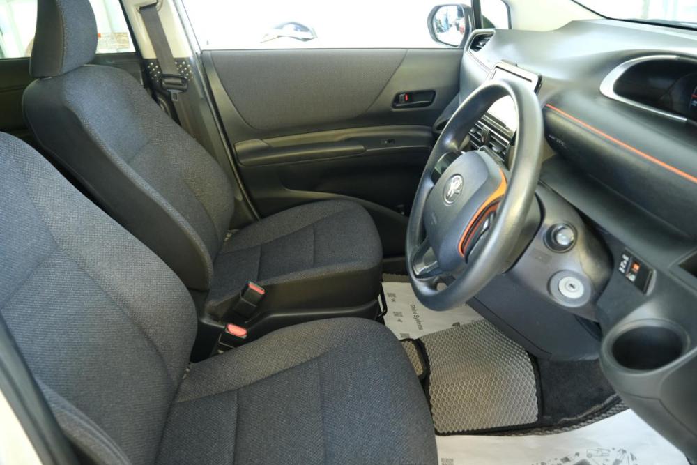 Toyota Sienta II Омск  - изображение 8