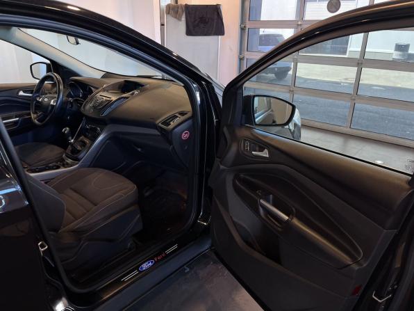 Ford Kuga II с пробегом 2013 года, цена 1 110 000 рублей, 136984 км, внедорожник, Автокод Объявления