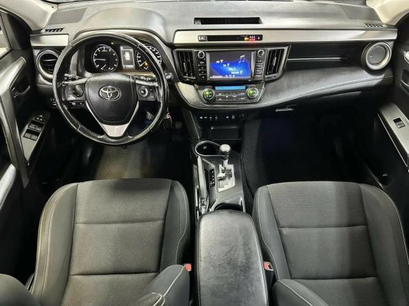Toyota RAV4 IV (XA40) Рестайлинг с пробегом 2017 года, цена 2 125 218 рублей, 218659 км, внедорожник, Автокод Объявления