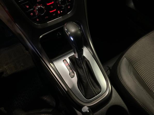 Opel Astra J Рестайлинг с пробегом 2012 года, цена 840 000 рублей, 166093 км, хэтчбек, Автокод Объявления
