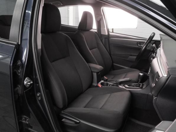 Toyota Corolla XI (E160 E170 E180) с пробегом 2015 года, цена 1 349 000 рублей, 145632 км, седан, Автокод Объявления