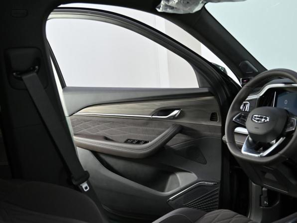 Geely Monjaro I Рестайлинг 2 с пробегом 2026 года, цена 3 999 000 рублей, 12 км, внедорожник, Автокод Объявления