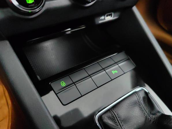 Skoda Octavia III (A7) Рестайлинг с пробегом 2019 года, цена 2 119 000 рублей, 52473 км, лифтбек, Автокод Объявления