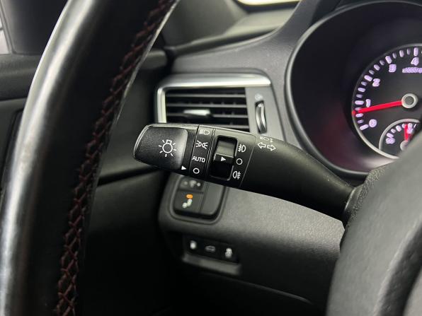 Kia Optima IV Рестайлинг с пробегом 2018 года, цена 1 879 000 рублей, 155069 км, седан, Автокод Объявления