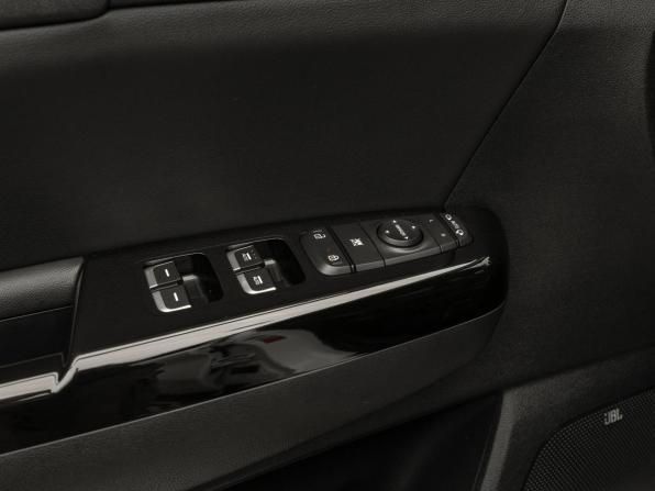 Kia Sportage IV Рестайлинг с пробегом 2019 года, цена 2 860 000 рублей, 60824 км, внедорожник, Автокод Объявления