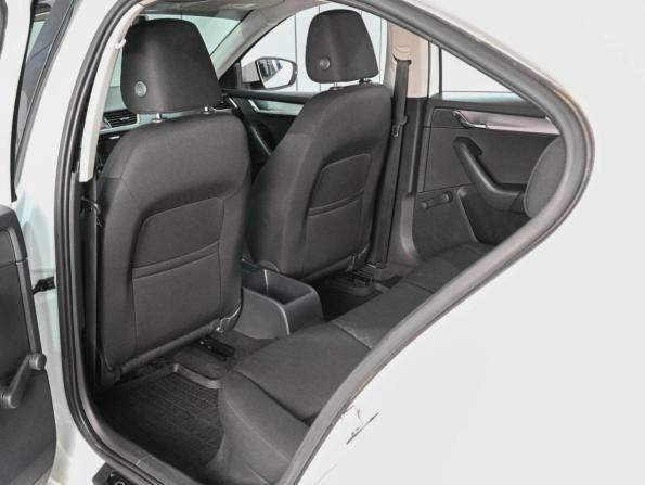 Skoda Octavia III (A7) Рестайлинг с пробегом 2017 года, цена 1 439 000 рублей, 222807 км, лифтбек, Автокод Объявления