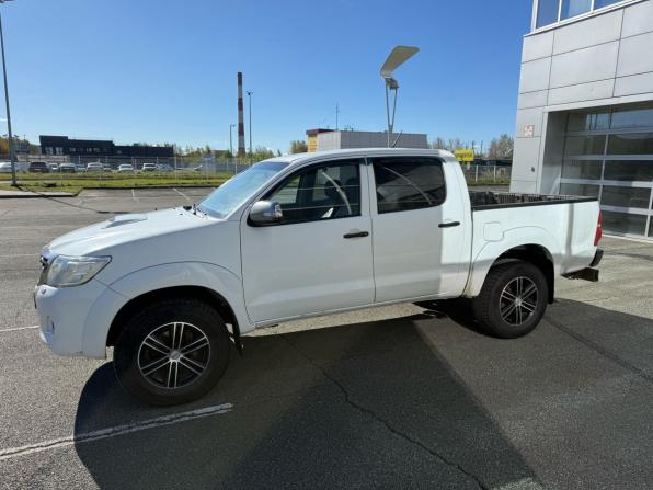 Toyota Hilux VII Рестайлинг с пробегом 2012 года, цена 1 624 000 рублей, 378774 км, пикап, Автокод Объявления