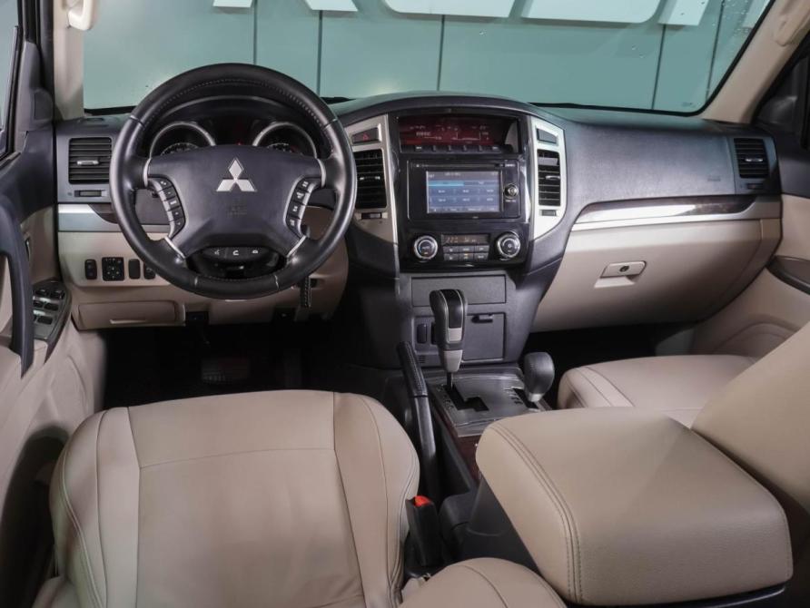 Mitsubishi Pajero IV Рестайлинг 2 Воронеж  - изображение 6