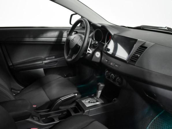 Mitsubishi Lancer X с пробегом 2010 года, цена 685 000 рублей, 99457 км, хэтчбек, Автокод Объявления