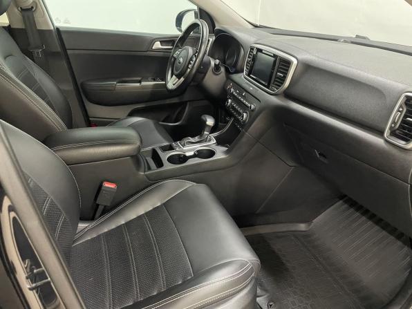 Kia Sportage IV Рестайлинг с пробегом 2019 года, цена 2 100 000 рублей, 123755 км, внедорожник, Автокод Объявления